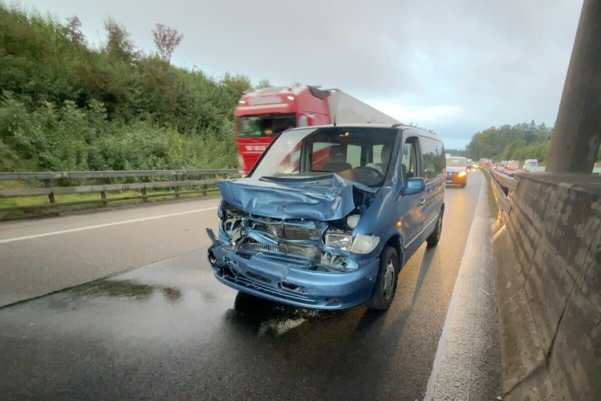  A1 bei Deitingen SO - Heftige Auffahrkollision führt zu Verkehrsbehinderungen