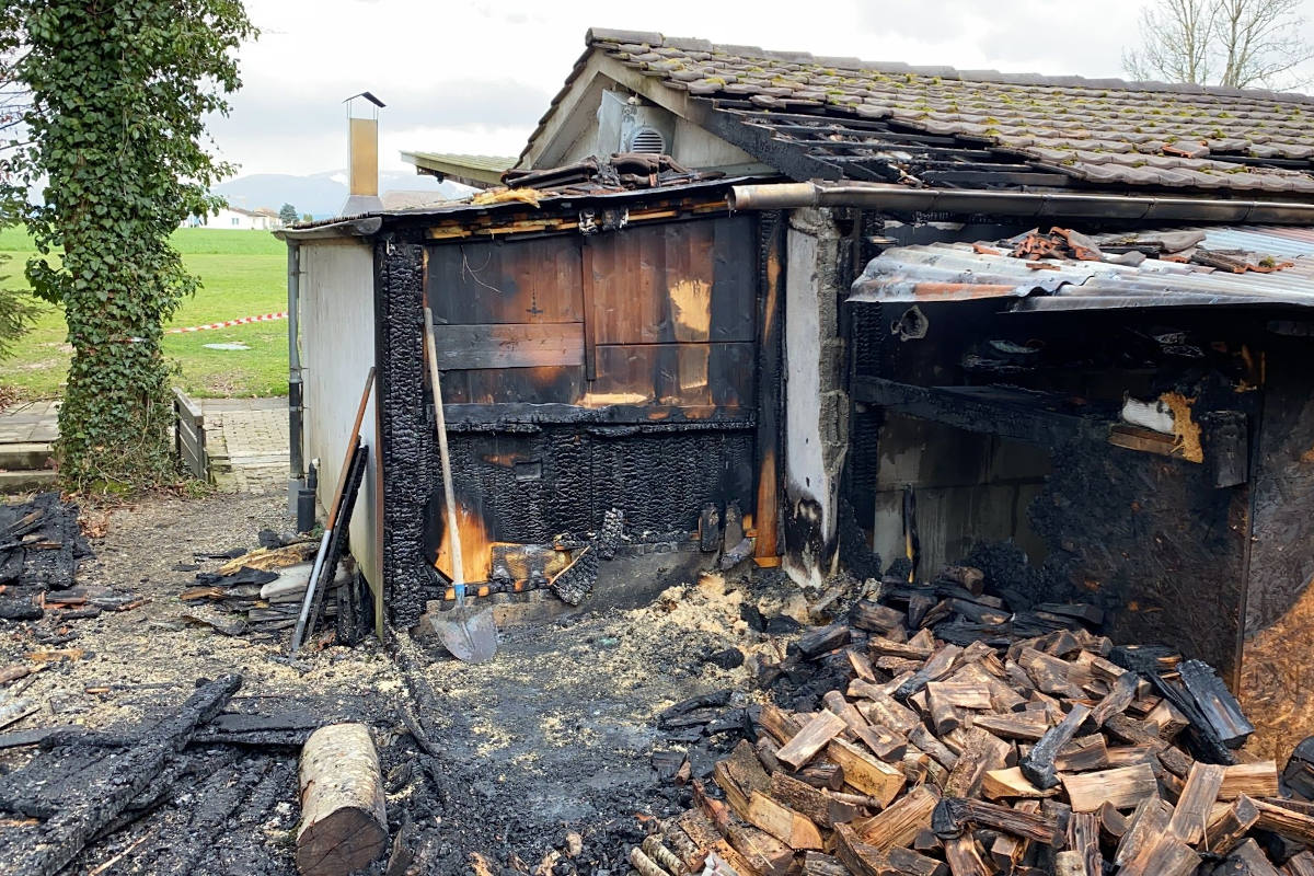 Halten SO – Feuerwehreinsatz wegen Brand in Clubhaus