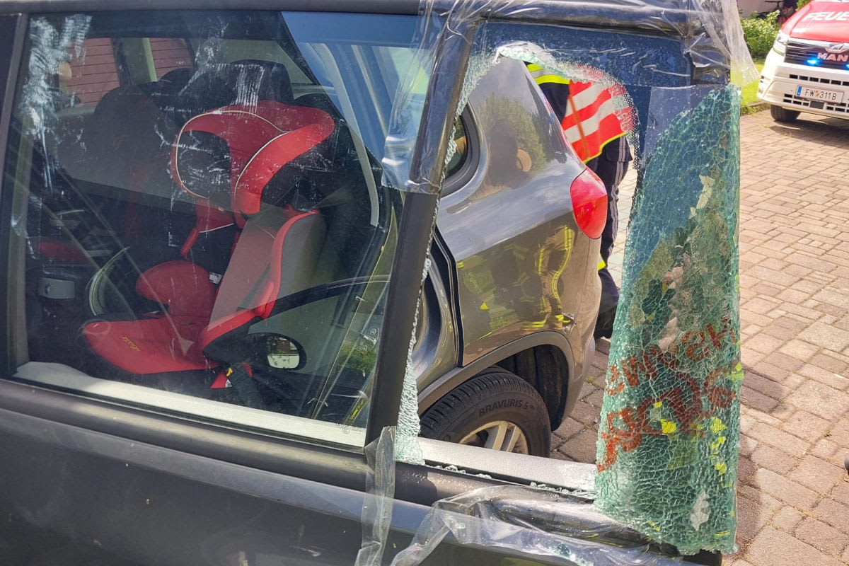 Wolfurt – Kleinkind aus versperrtem Auto befreit