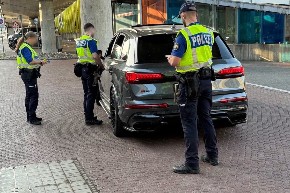 Basel – Fahrzeugkontrolle wegen Lärm und technischen Mängeln