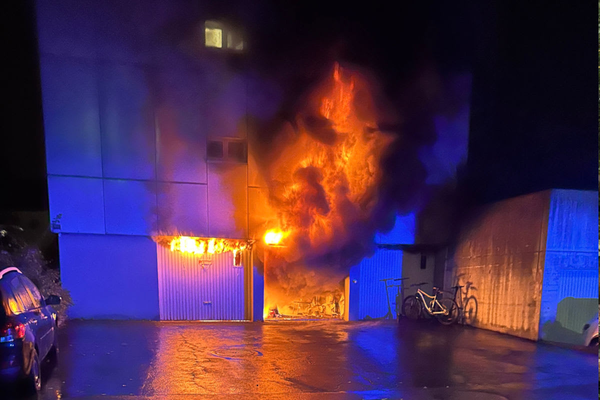 Heerbrugg SG – Brand greift auf mehrere Garagenboxen über