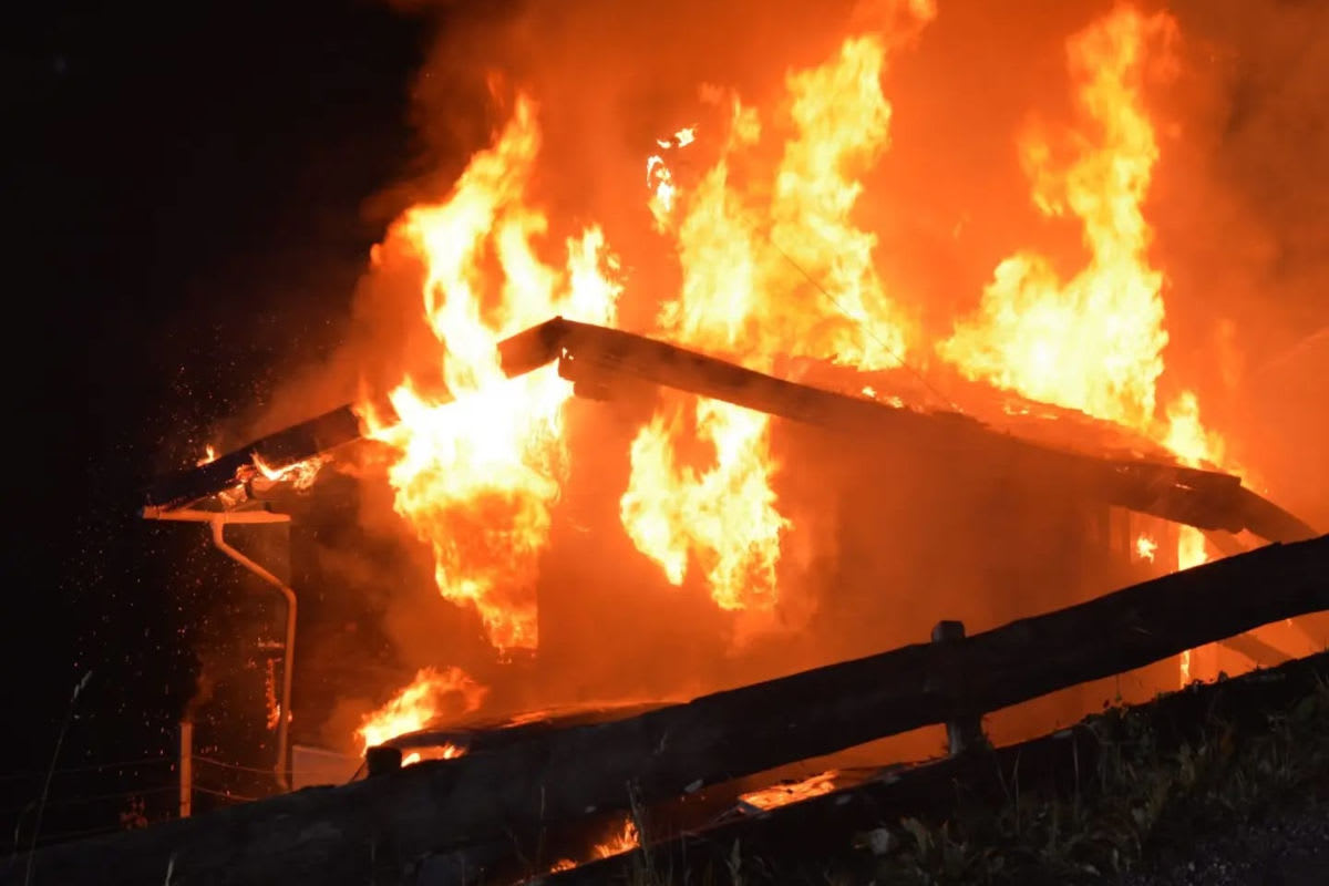 Wattens – Wohnhaus nach Brand vollständig zerstört