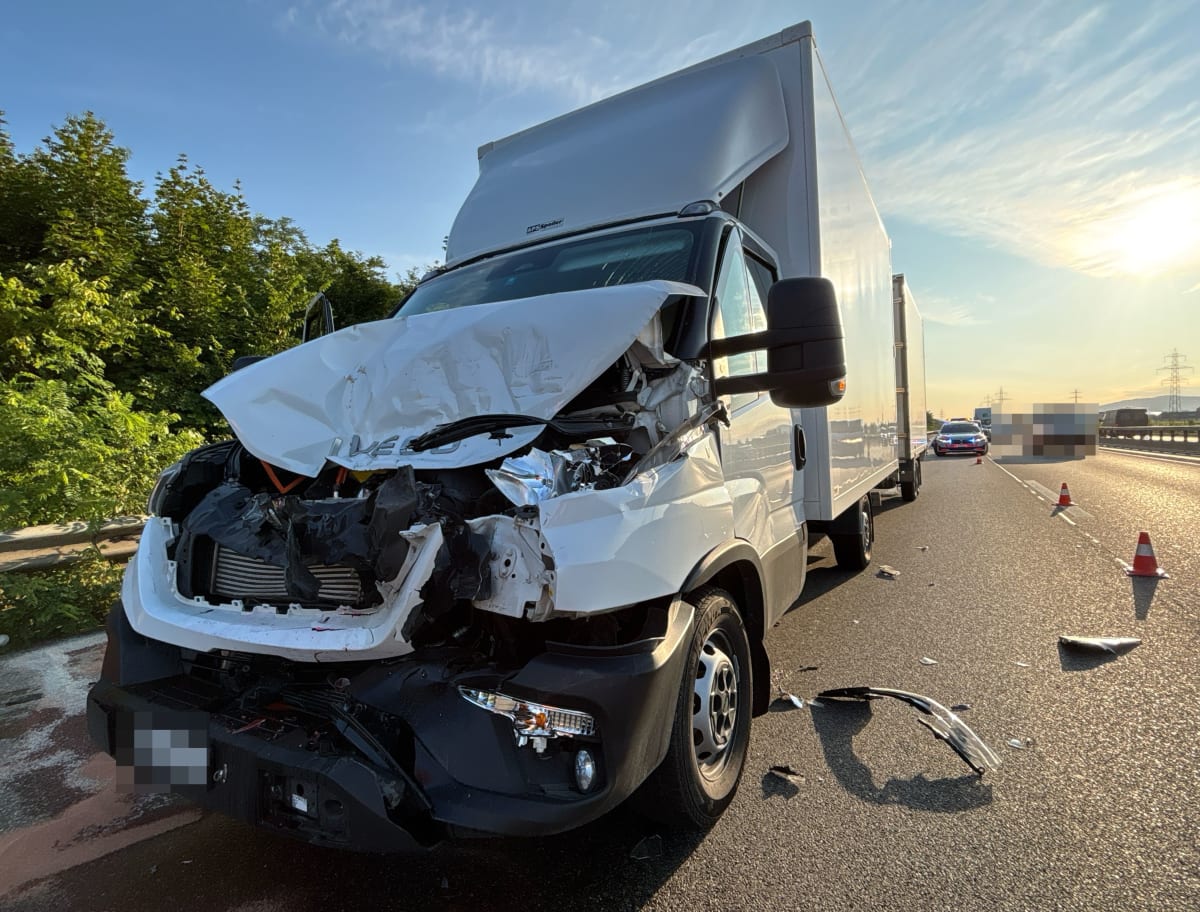 Oberbuchsiten SO – Auffahrunfall auf der A1