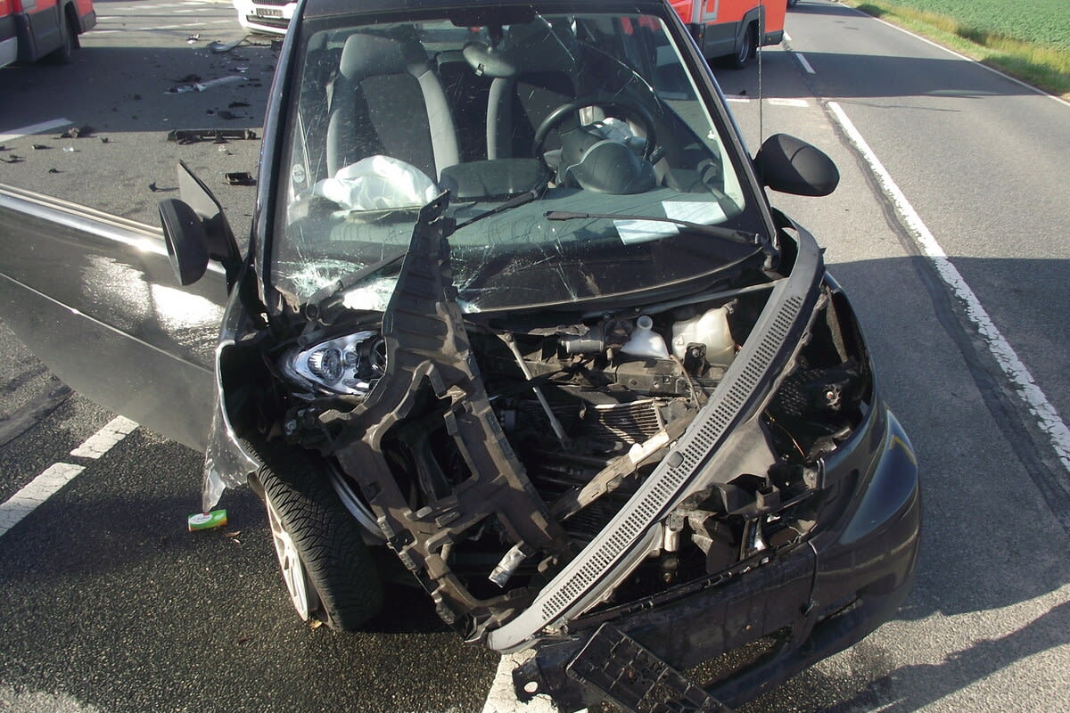  B 105 bei Ribnitz-Damgarten MV - Mehrere Schwerverletzte nach Unfall 