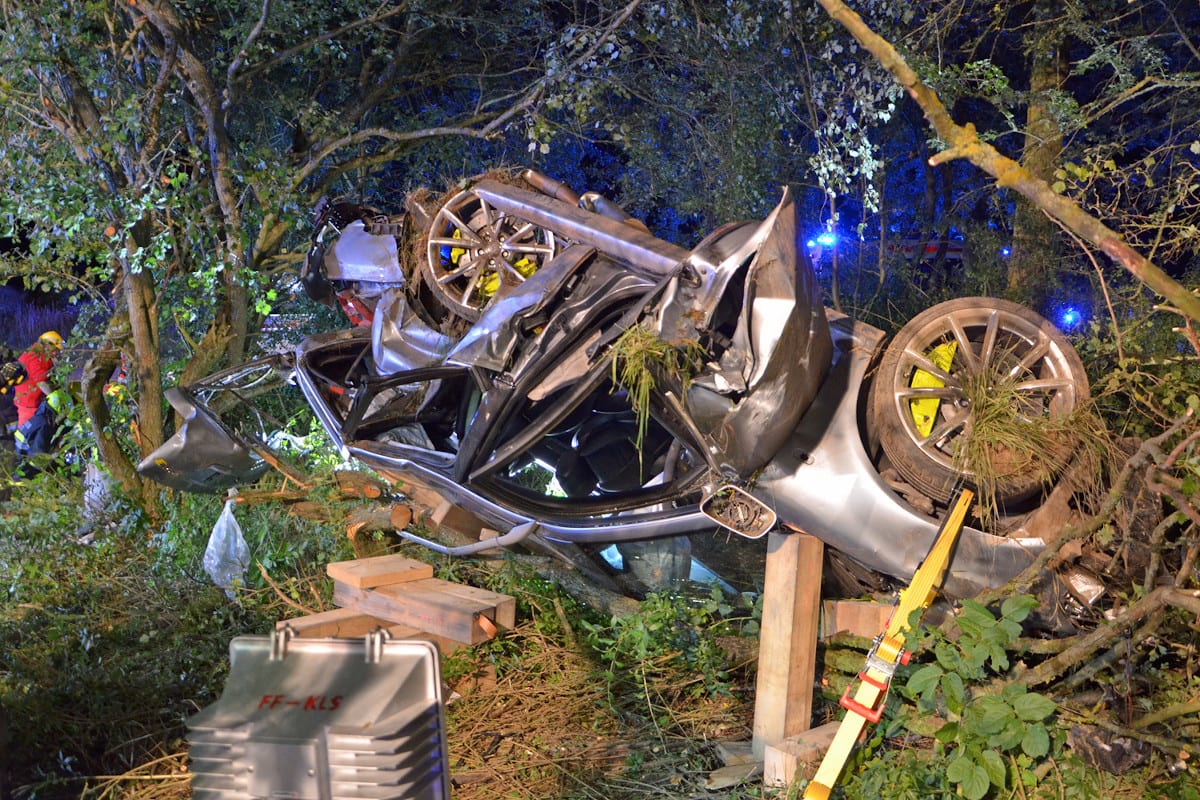 Vitis NÖ – Auto überschlägt bei Unfall mehrfach