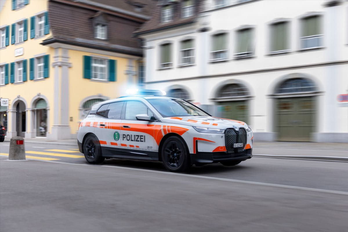 Wil SG – Fahrunfähiger Autolenker nach Raserei angehalten