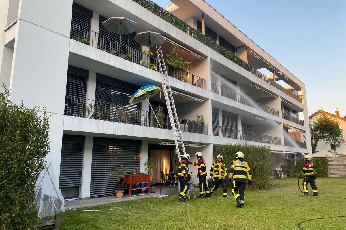 Hagendorn ZG – Gasgrill auf Balkon gerät in Brand