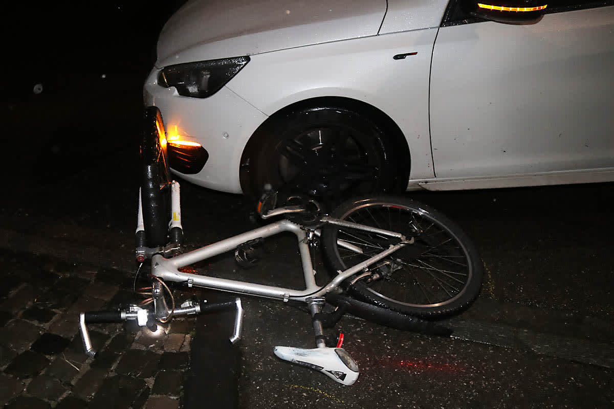Unfall in Appenzell AI - Beim Linksabbiegen entgegenfahrenden Velofahrer übersehen