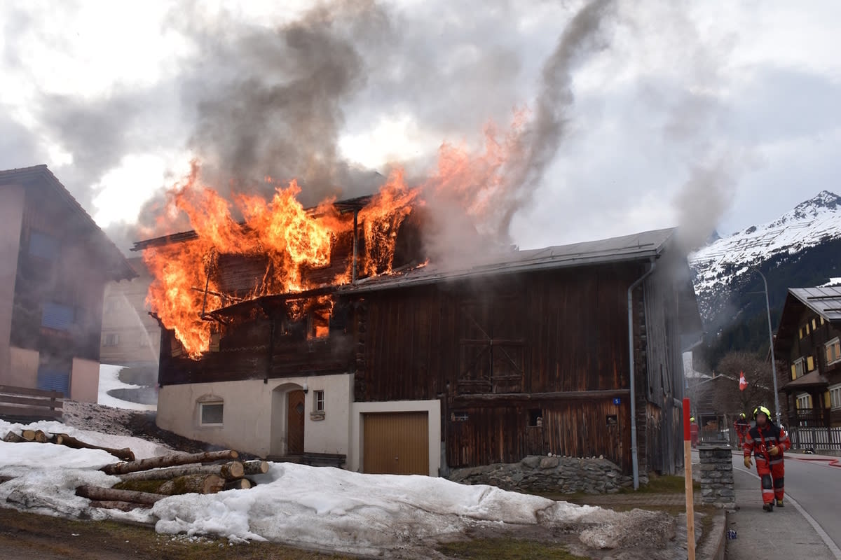 Breil/Brigels GR – Feuer zerstört Wohnhaus
