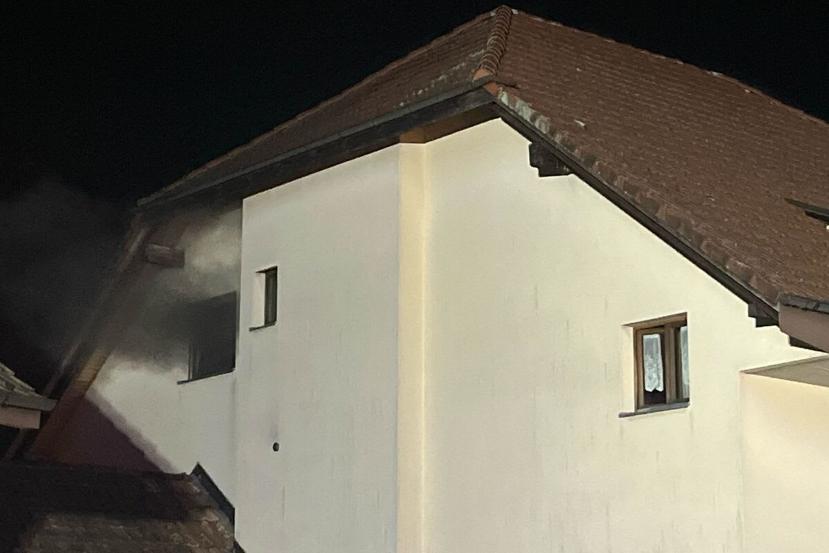 Dulliken SO - Brand in einer Dachstockwohnung führt zur Evakuierung von mehreren Menschen 