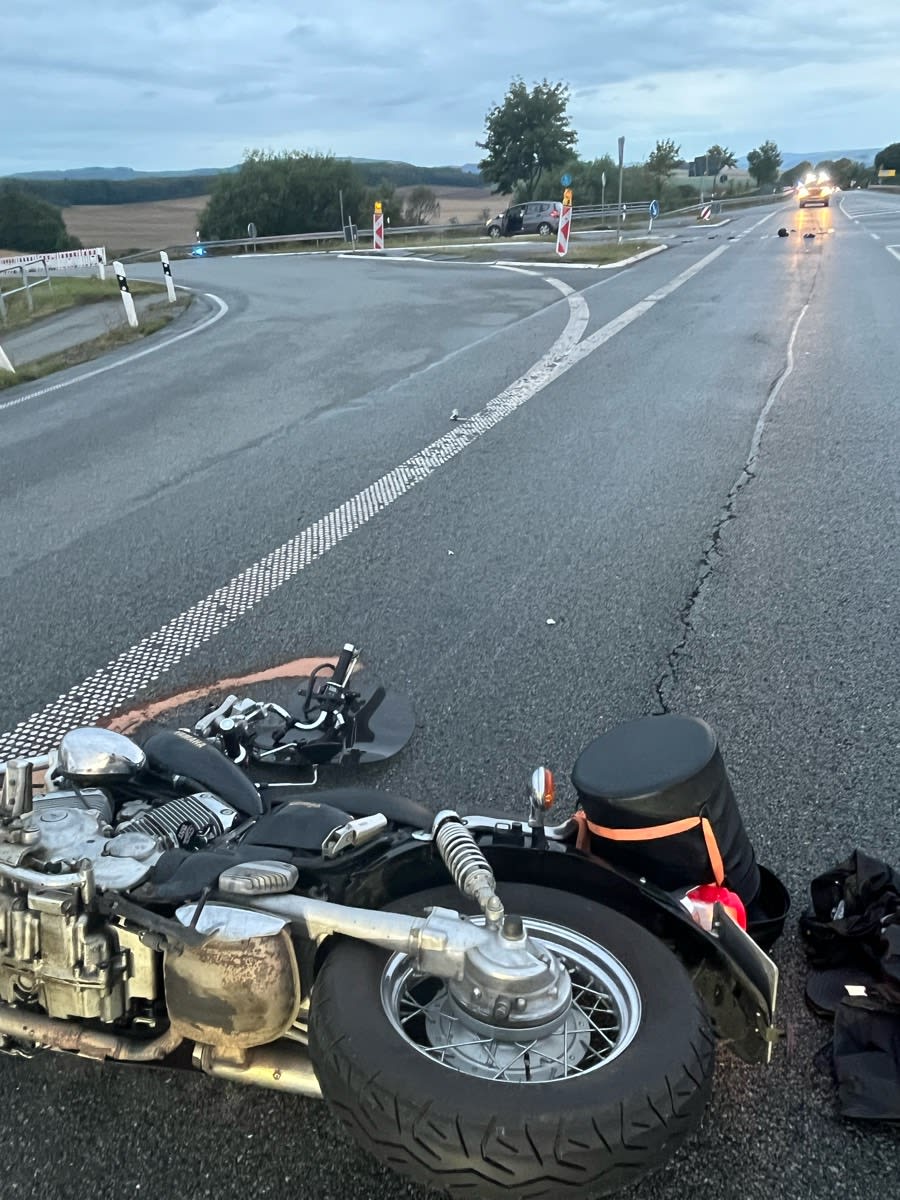 Warburg – Motorradfahrer bei Kollision mit Pkw tödlich verletzt