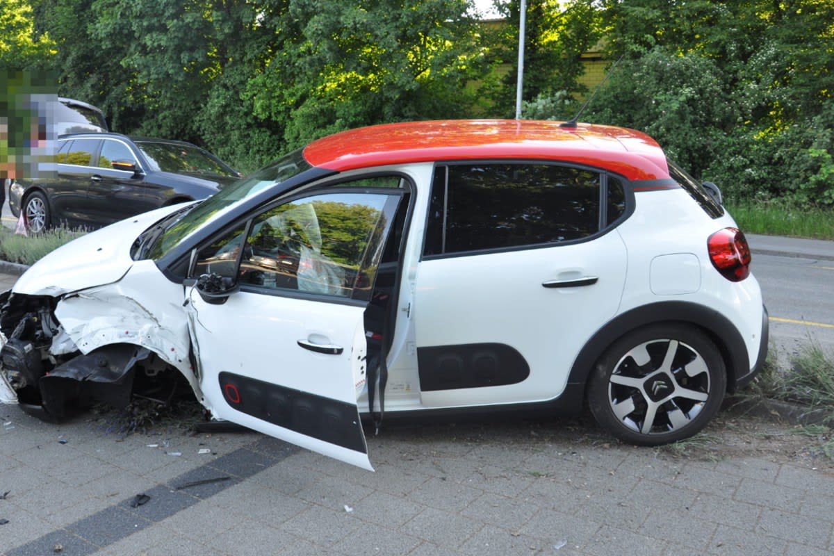 Biberist SO - Auto gerät auf die Gegenfahrbahn - Heftiger Unfall war die Folge