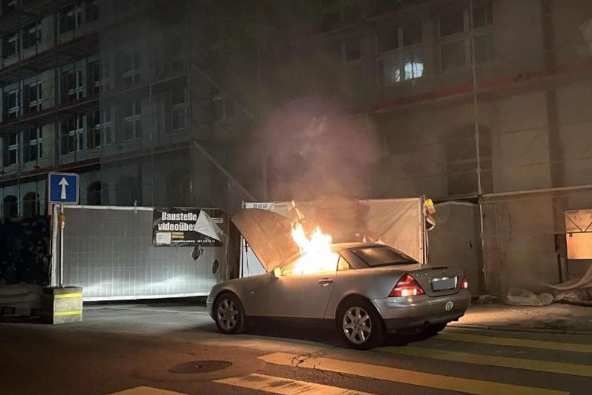 Stadt Schaffhausen – Frisch gekaufter Gebrauchtwagen in Brand