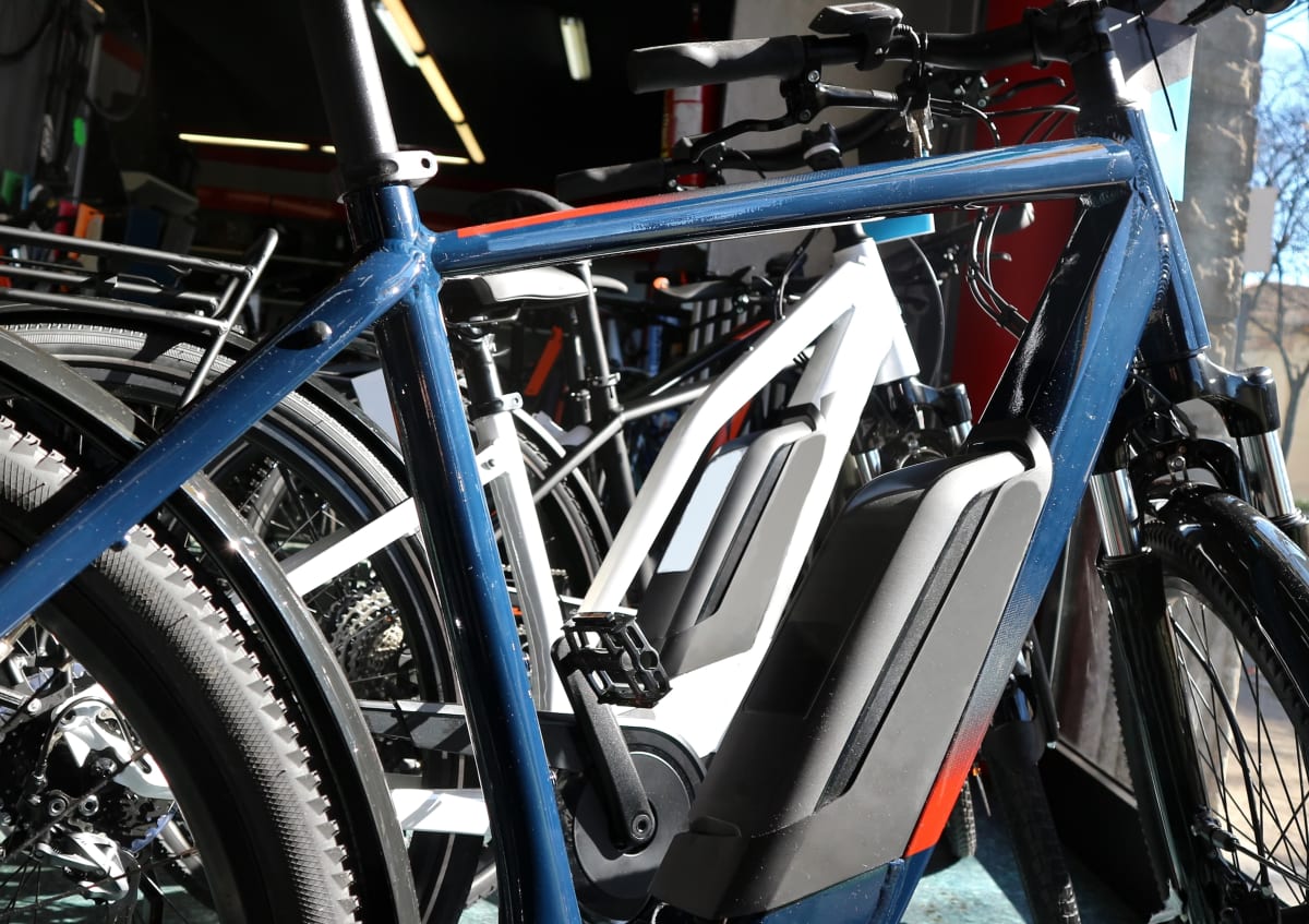 Schaffhausen – Polizei entdeckt Lager voller E-Bikes
