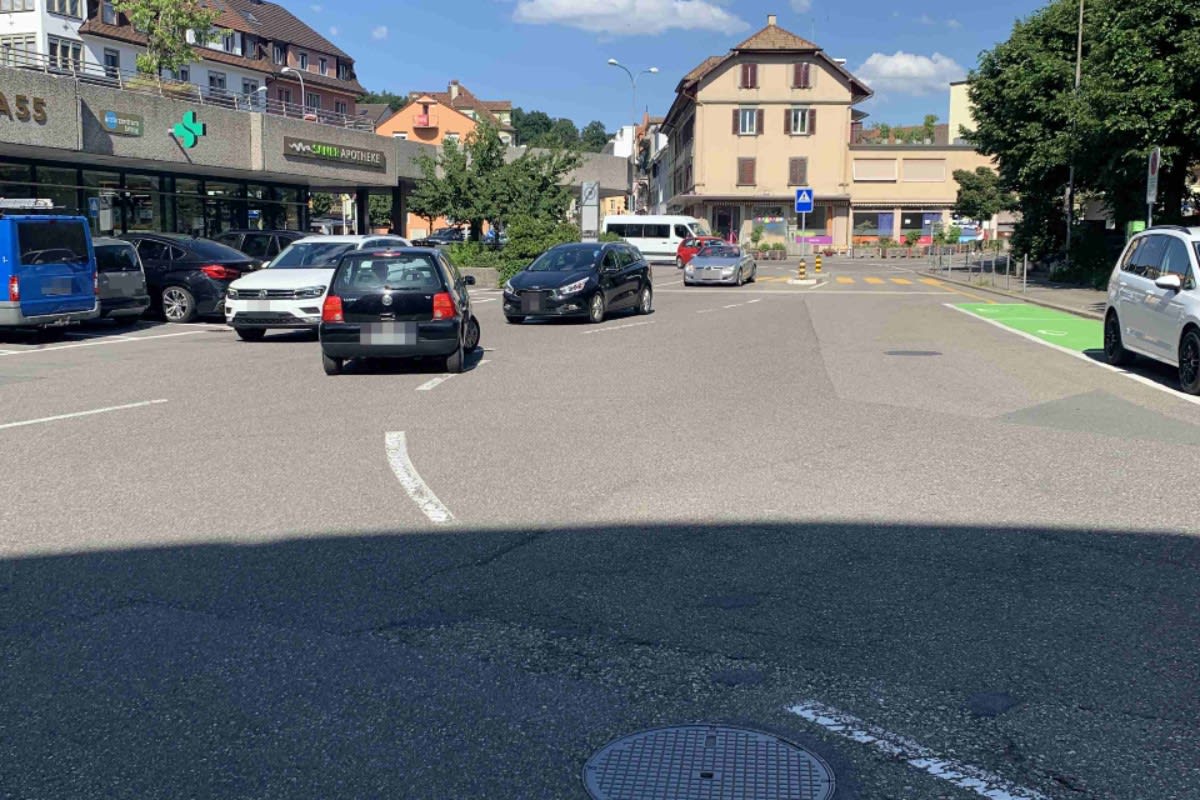Olten SO - 40-jährige Fahrradfahrerin nach Kollision mit Auto schwer verletzt - 74-Jährige musste Führerschein abgeben