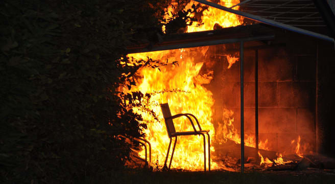 Solothurn: Velounterstand in Flammen getaucht