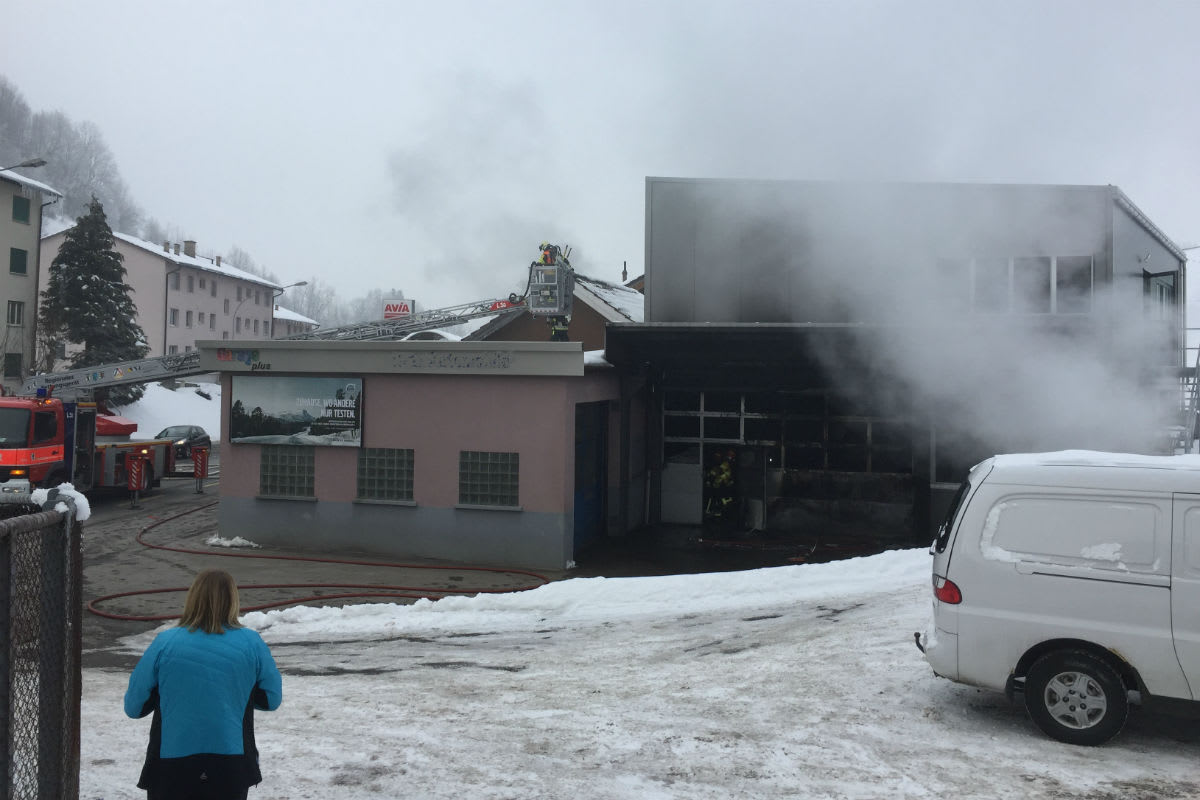 Herisau AR - Feuer in Garagebetrieb