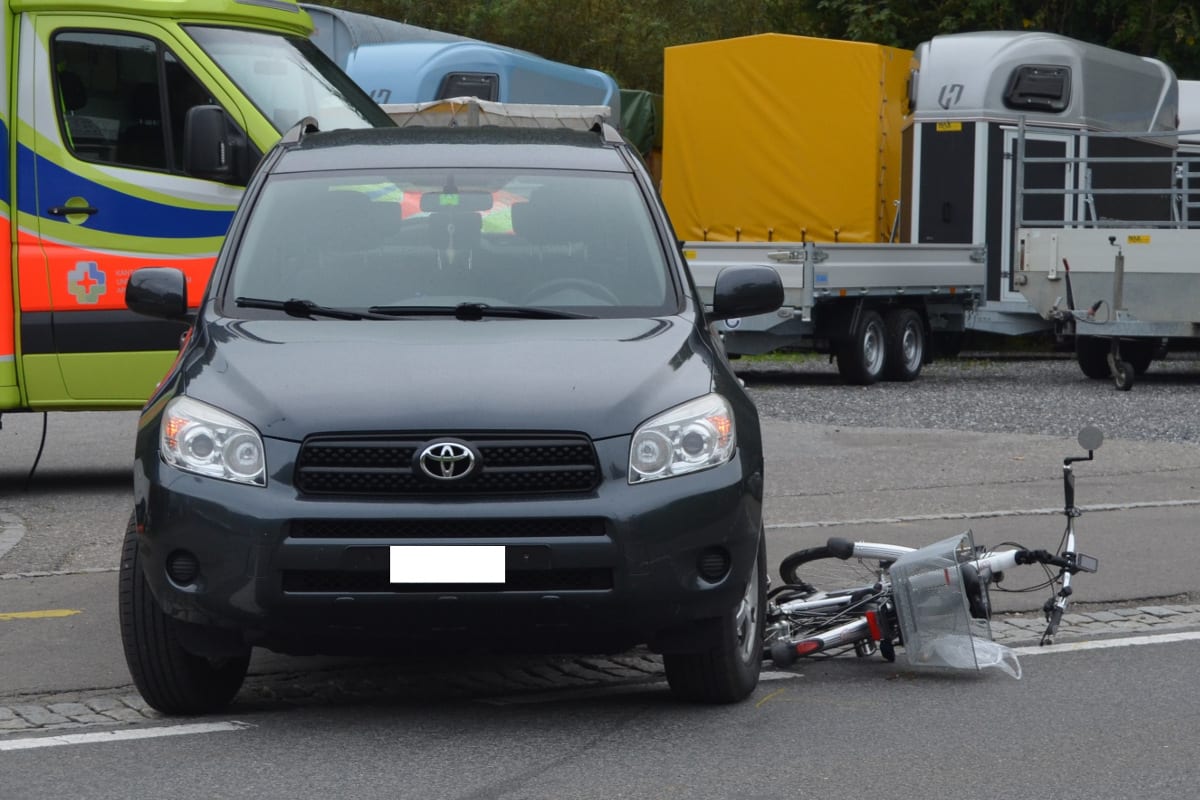 Gais AR - E-Bikerin unbestimmt verletzt