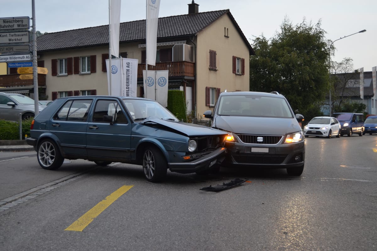 Herisau AR - Kollision glimpflich verlaufen