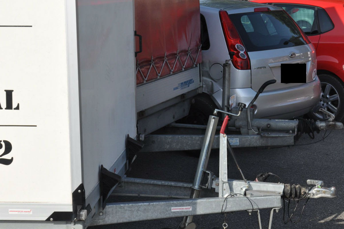 Biberist: Ein Auto und zwei Anhänger beschädigt