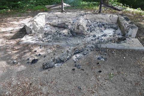 Niederbuchsiten SO - Vandalismus bei der Waldhütte der Bürgergemeinde - Zeugenaufruf