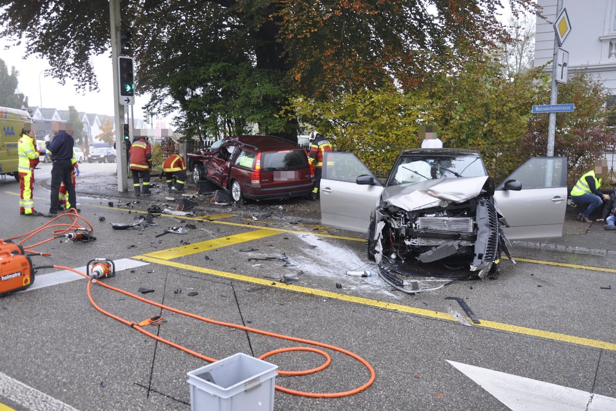 Solothurn SO - Seitlicher Frontalcrash mit Folgen - Zeugenaufruf