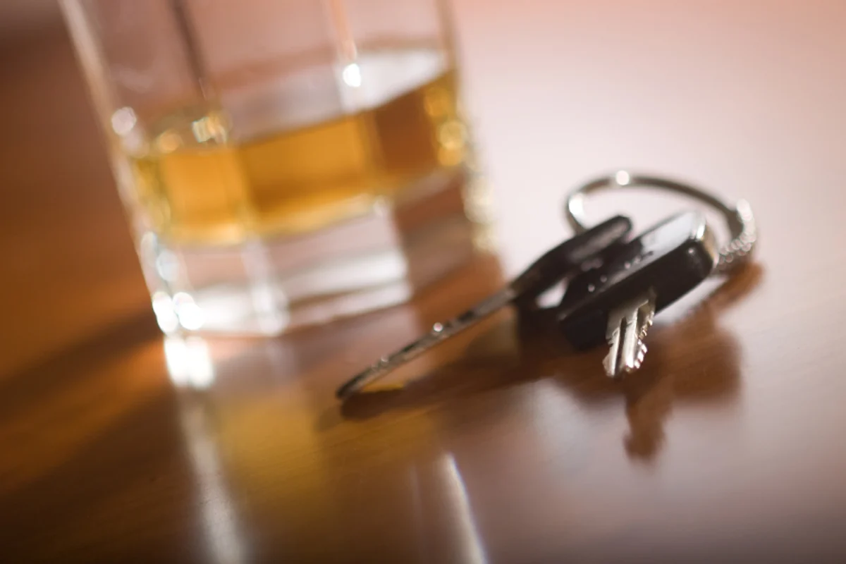 Eineborn TH - Mittags besoffen auf der Fahrbahn "geparkt"