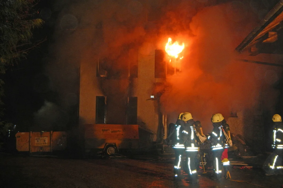 Amlikon-Bissegg TG - Einfamilienhaus in Vollbrand geraten