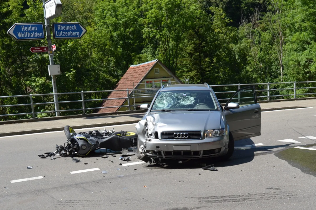 Crash mit Verletztem in Wolfhalden AR
