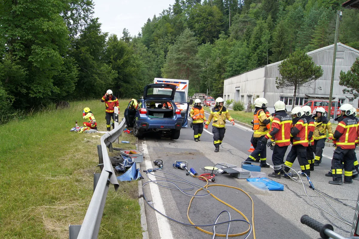 In Menzingen auf die Gegenfahrbahn geraten
