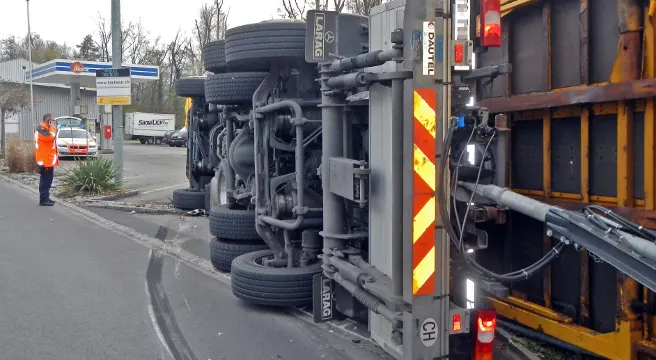 Lastwagen in Frauenfeld umgekippt
