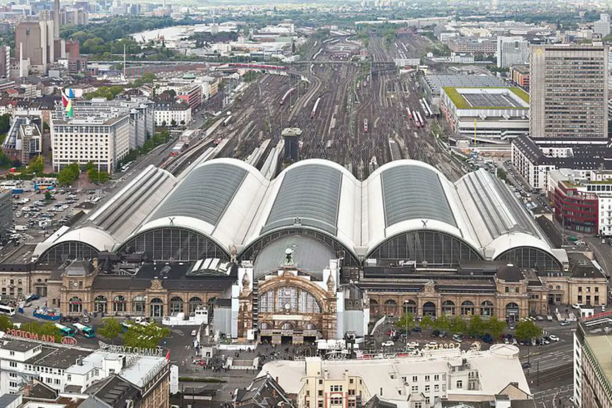 Frankfurt am Main HE - Schlägerei im Hauptbahnhof