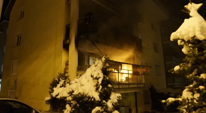 Feuer auf Balkon in Pfäffikon - wegen Feuerwerk?
