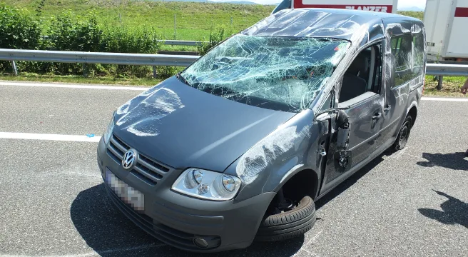 Montlingen SG - Autofahrer sieht kaum aus seinem Fahrzeug