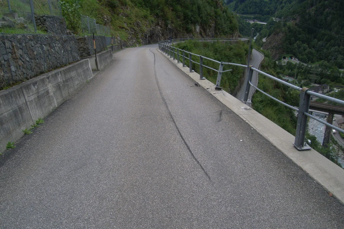 Nach Alleinunfall in Silenen aus dem Staub gemacht