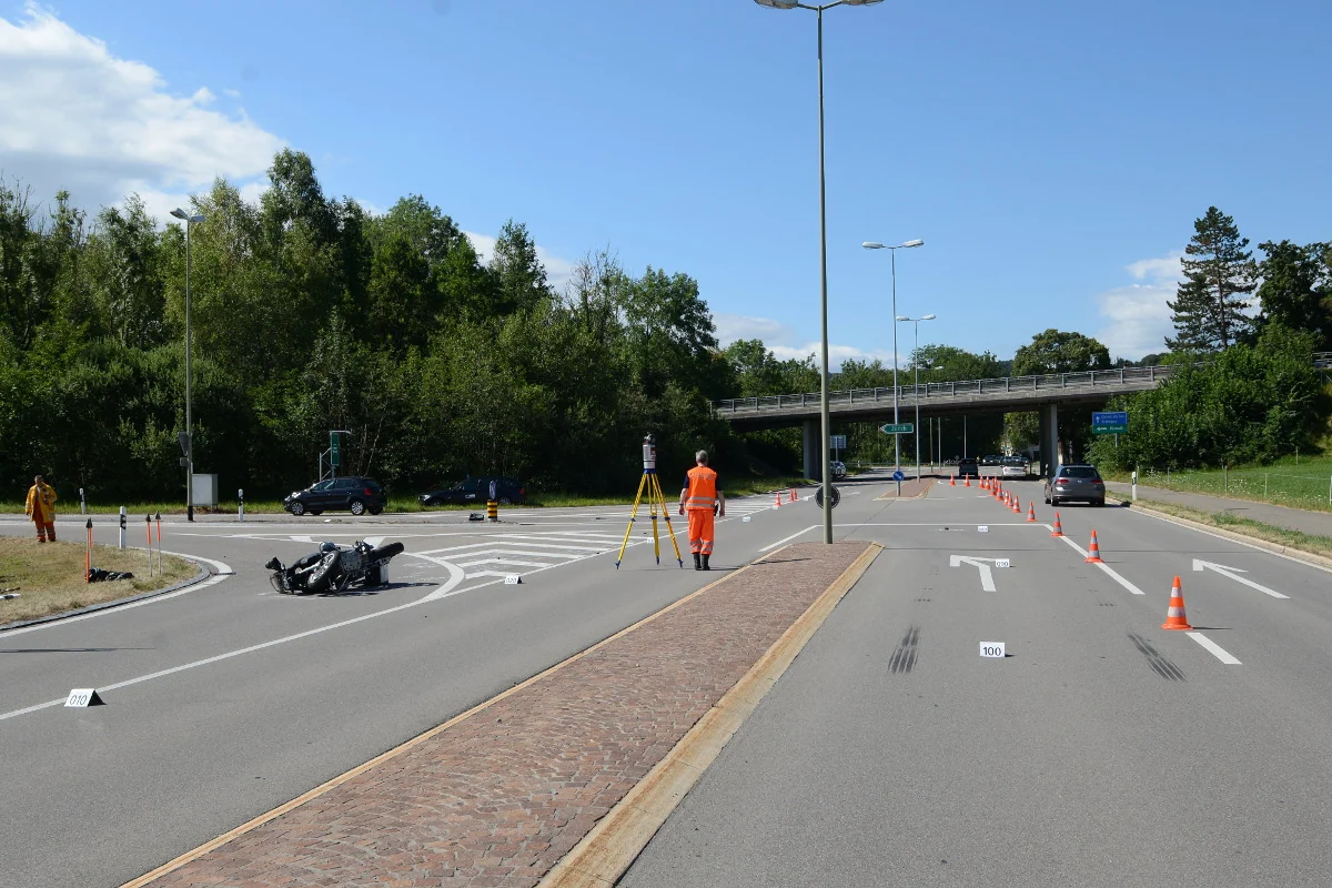 Kollision in Esslingen fordert zwei Verletzte