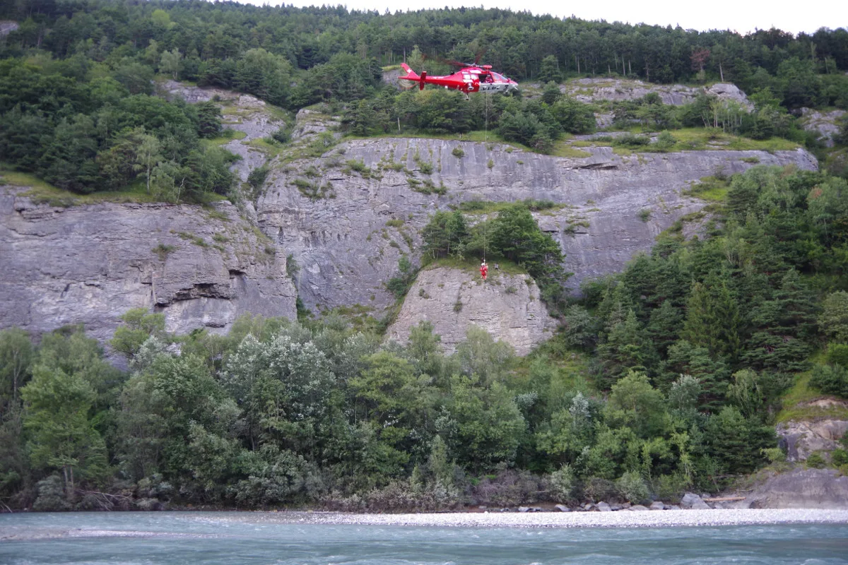 Chur GR: Rega-Helikopter rettet 19-Jährigen aus misslicher Lage