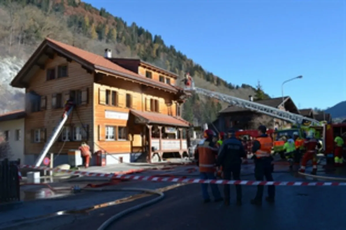 Restaurantbrand in Jenaz führt zu grossem Sachschaden