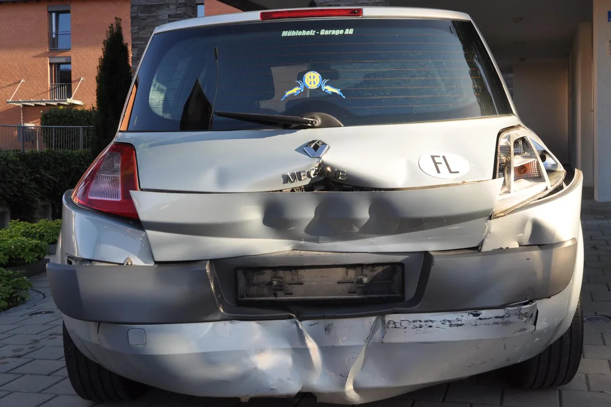 Auffahrunfall mit drei Fahrzeugen in Eschen FL