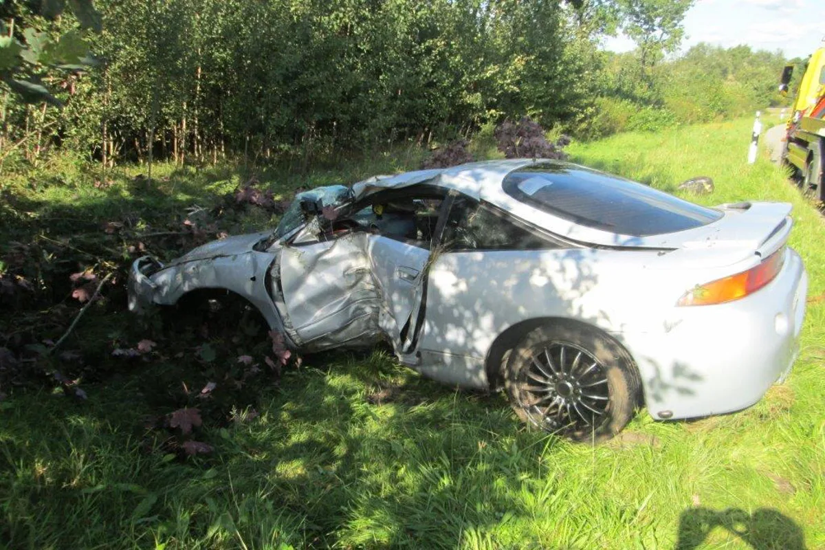 Flensburg SH - Ersthelfer nach schwerem Unfall gesucht - Zeugenaufruf