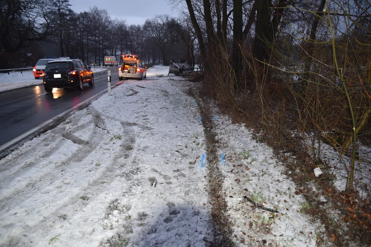 Maienfeld: Wegen Sekundenschlaf mit Auto überschlagen