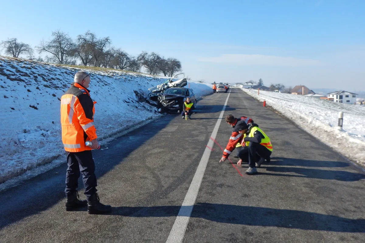 Rothenhausen TG - Schwerer Frontalcrash mit drei Verletzten