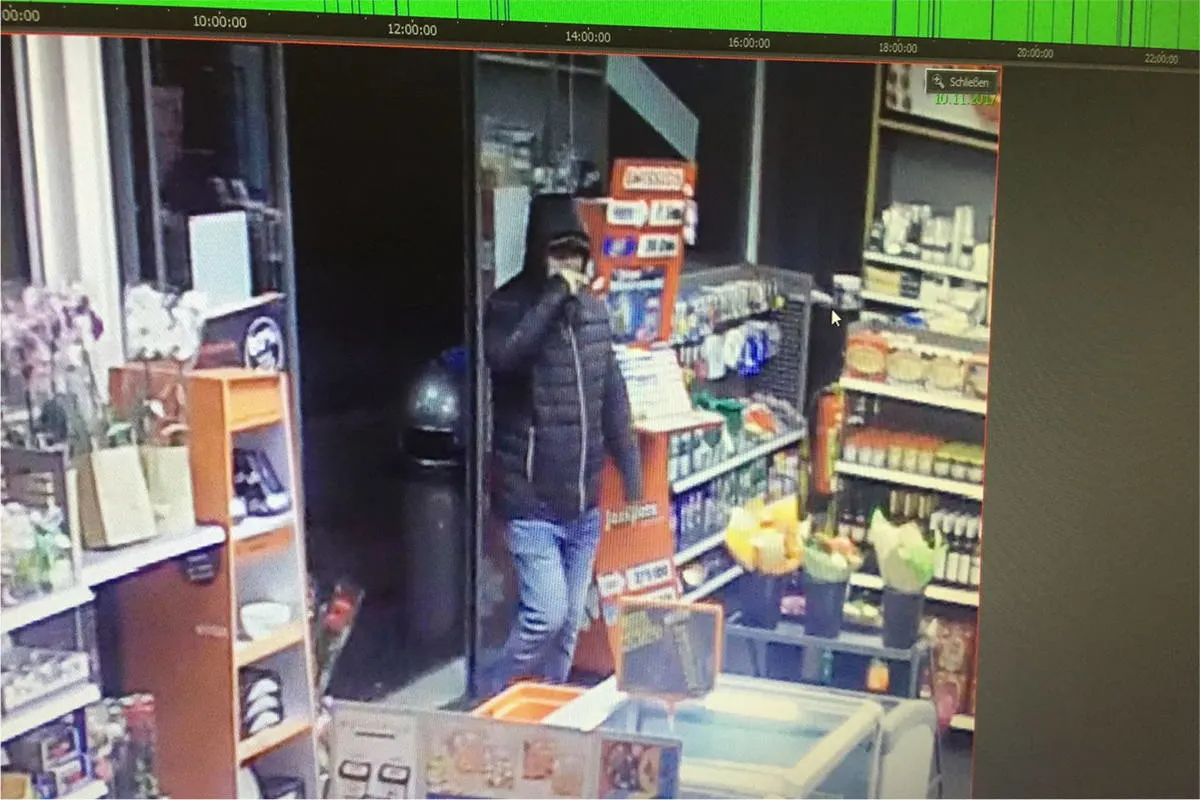 Pratteln BL - Raubüberfall auf Migrol - Tankstellenshop