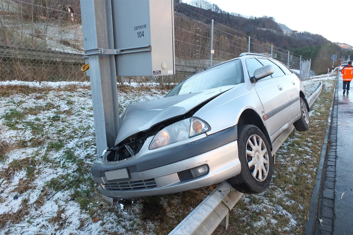 Murg SG - Selbstunfall auf der A3