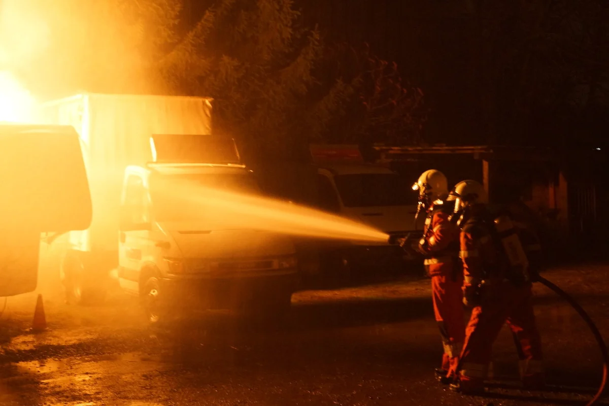 Wohnwagenbrand in Opfikon