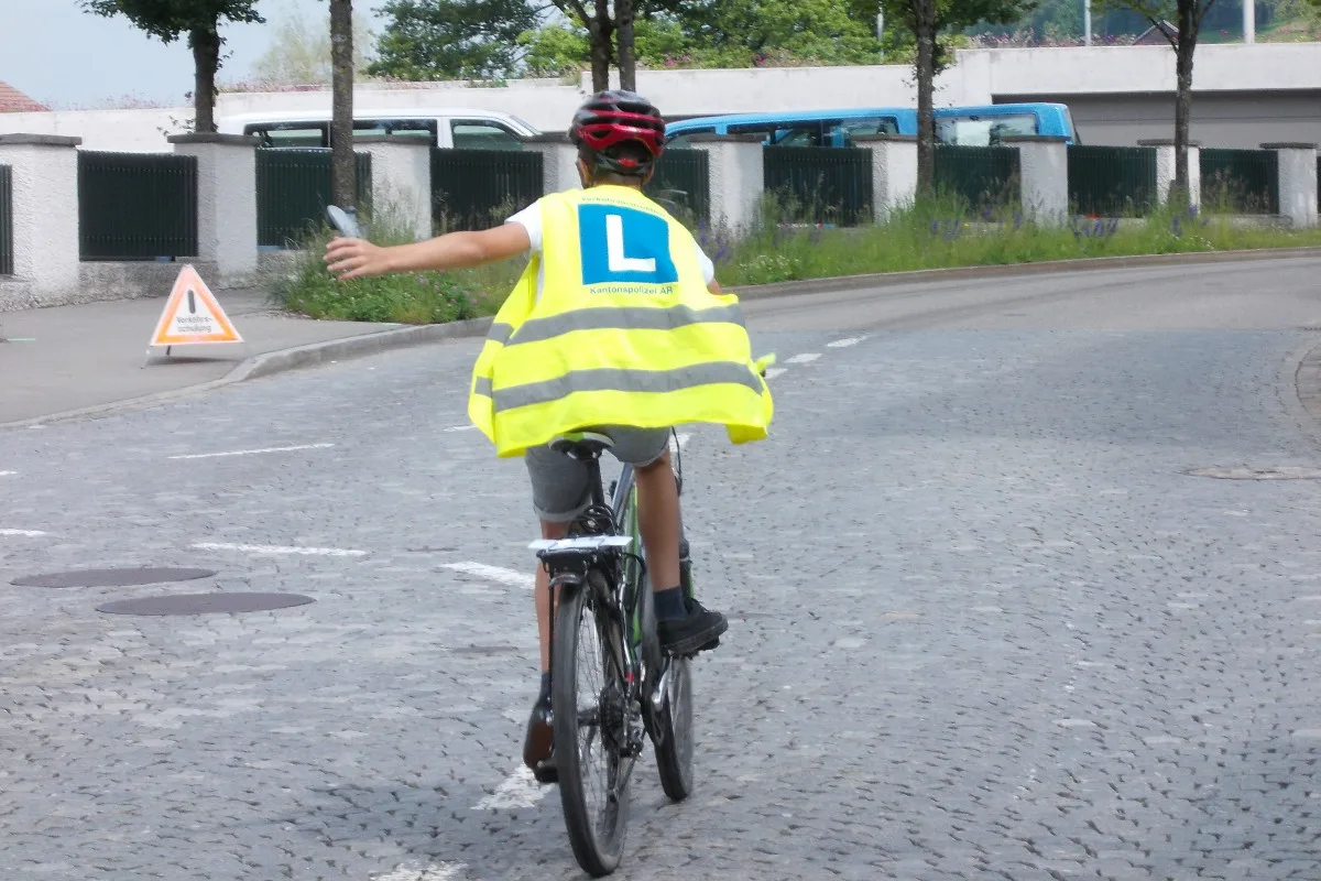 Gut besuchte Radfahrerprüfung in Herisau