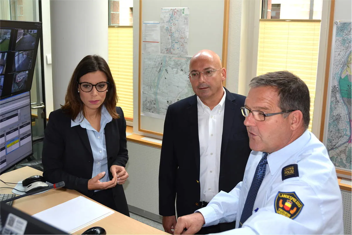 Liechtenstein FL - Integration des Sanitätsnotrufs 144 in die Notrufzentrale der Landespolizei