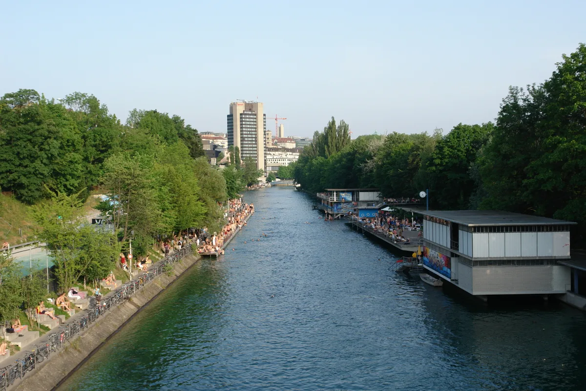Badeunfälle beim Flussbad Oberer Letten fordern zwei Todesopfer