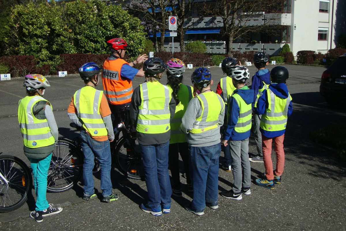 "Sicher Velofahren" - Praktische Verkehrsschulung 2016 beginnt