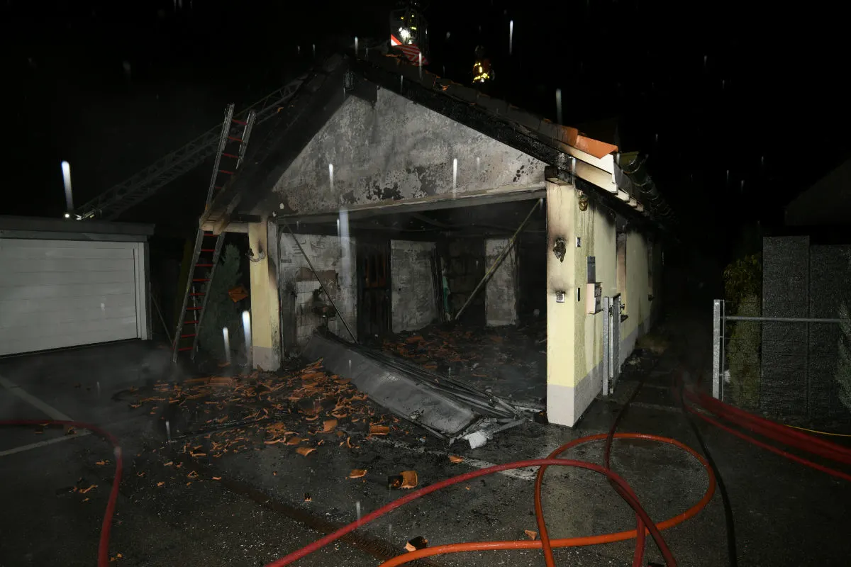 Mörschwil SG - Brand in Garage führt zu grossem Schaden